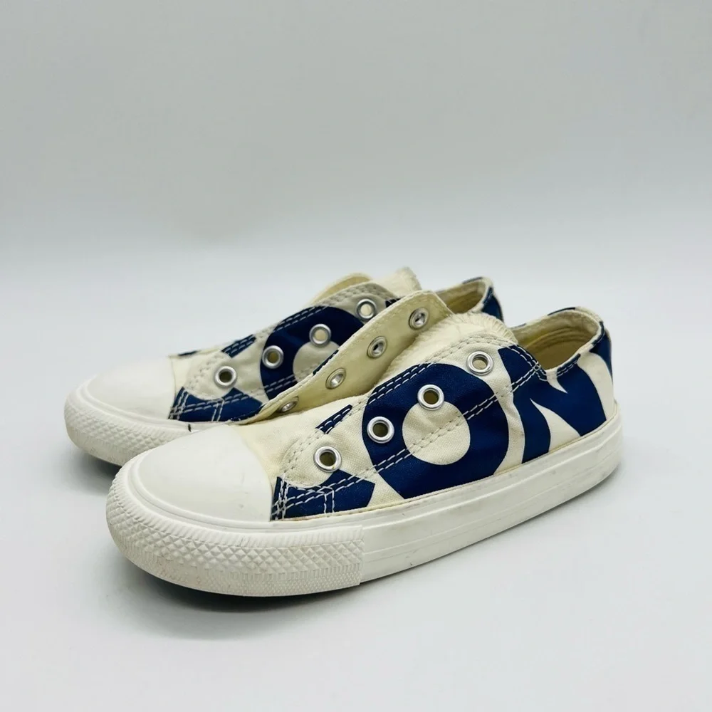 CONVERSE SNEAKERS WHITE WITHCONVERSE  IN LARGE BLUE LETTERS SIZE TODDLER 10